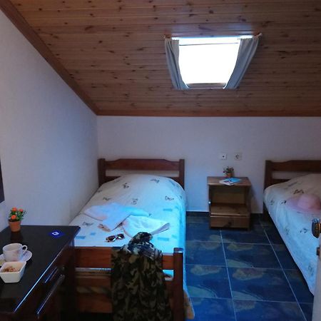 Aparthotel Kiwi Kastle Néa Fókaia Exterior foto