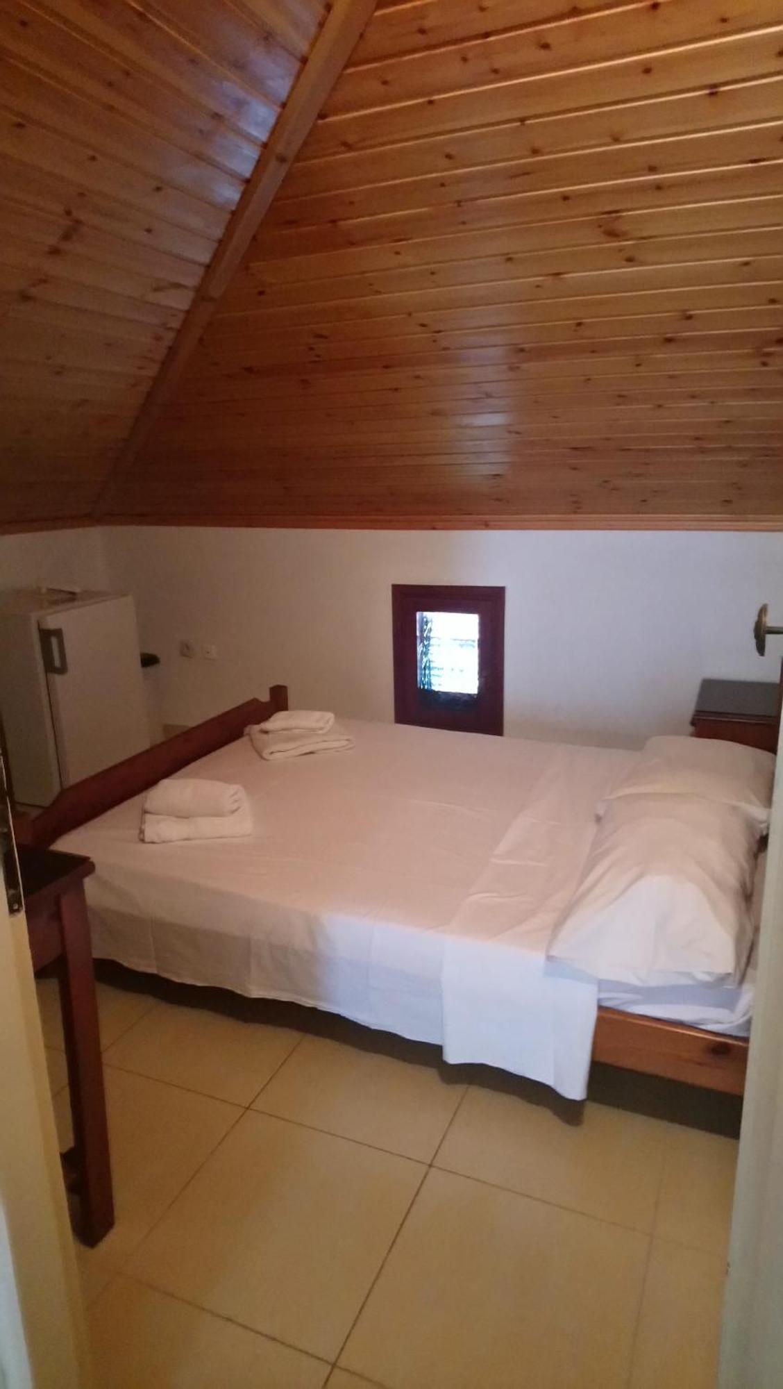 Aparthotel Kiwi Kastle Néa Fókaia Exterior foto